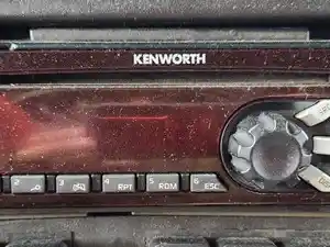 Used 2016 Kenworth T680 Radio (Stock #P-46979)) Part Image