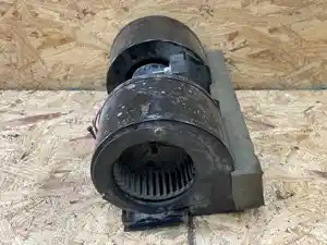 Used 2016 Peterbilt 320 Blower Motor (Stock #P-52125)) Part Image
