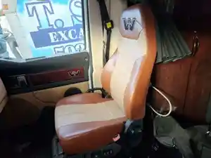 Used 2016 Western Star 5700 Seat (Stock #P-38637)) Part Image