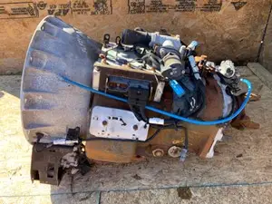 Used 2017 Eaton/Fuller FAOM-15810S-EC3 Transmission Assy (Stock #P-12696)) Part Image