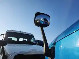 Used 2017 Freightliner Cascadia 125 Mirror Image