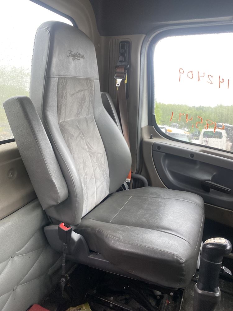 2020 Freightliner Cascadia Seat Covers Velcromag