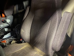 Used 2017 Freightliner Cascadia 125 Seat (Stock #P-11748)) Part Image