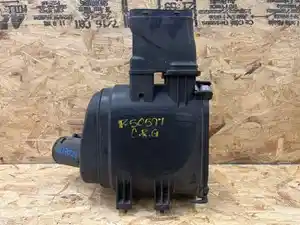 Used 2017 Hino 195 Air Cleaner (Stock #P-50597)) Part Image