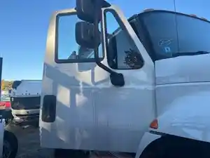 Used 2017 International DuraStar 4300 Door (Stock #P-33709)) Part Image