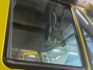 Used 2017 International PROSTAR Door Window (Stock #P-12725)) Part Image