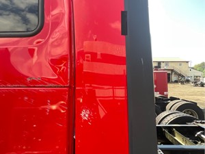 Used 2017 Volvo VNL Sleeper Fairing (Stock #P-30075)) Part Image