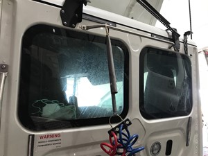 Used 2018 Freightliner Cascadia 113 Back Window (Stock #P-4942)) Part Image