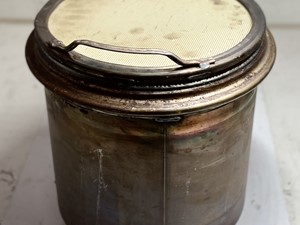 Used 2018 Volvo VNL Diesel Particulate Filter (DPF) (Stock #P-16386)) Part Image
