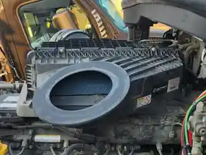 Used 2019 Freightliner Cascadia 126 Air Cleaner (Stock #P-38377)) Part Image