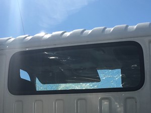 Used 2019 Hino 155 Back Window (Stock #P-3172)) Part Image