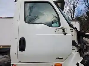 Used 2019 International LT625 Door (Stock #P-35606)) Part Image