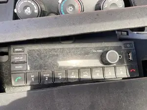 Used 2022 International MV607 Radio (Stock #P-32012)) Part Image
