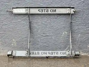 Used 2023 Peterbilt 579 Bracket (Stock #P-41028)) Part Image