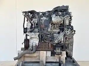 Core Isuzu 4HK1-TC Engine Core Image