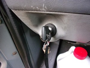 Used 2009 FREIGHTLINER COLUMBIA 120 Ignition Switch Image