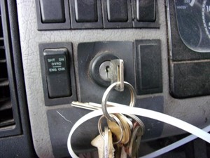 Used 2001 Freightliner FL60 Ignition Switch Image