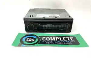 Used Radio (Stock #P-45826)) Part Image