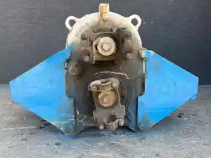 Used 1997 Oshkosh Transfer Case Assy (Stock #P-47860)) Part Image