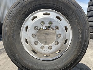 Used Universal 11R22.5 Tire (Stock #P-15868)) Part Image