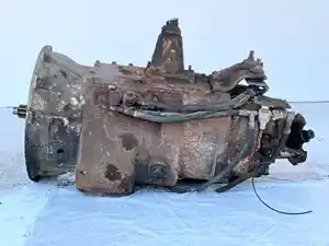 Used 1972 Eaton/Fuller RTO-9513 Transmission Assy (Stock #P-87224)) Part Image