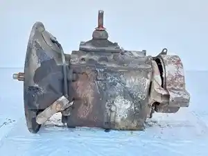 Used 1978 International T496 Transmission Assy (Stock #P-506400)) Part Image