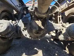 Used 1983 Eaton DS341 Complete Axle-Front Rear (Stock #P-98513)) Part Image