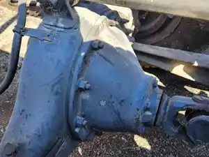 Used 1983 Eaton RS341 Rear Rear (Tandem Rear or Single) (Stock #P-98525)) Part Image