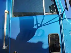 Used 1987 Kenworth T600 Door (Stock #P-68171)) Part Image