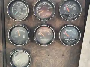 Used 1987 Kenworth T600 Instrument Cluster (Stock #P-68184)) Part Image