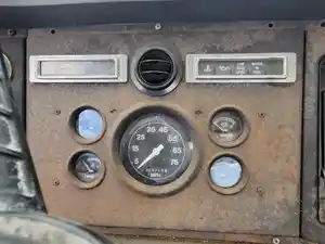 Used 1989 Ford LN8000 Instrument Cluster (Stock #P-75779)) Part Image
