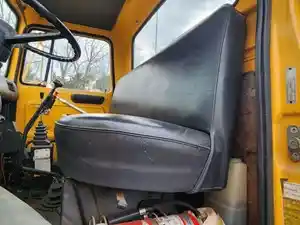 Used 1989 Ford LN8000 Seat (Stock #P-75777)) Part Image