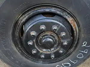 Used 1989 Ford LN8000 Spindle/Knuckle (Stock #P-75731)) Part Image