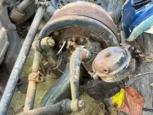 Used 1989 International 2375 Front Axle, Complete (Stock #P-106928)) Part Image