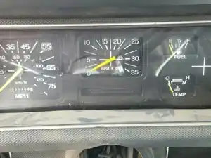 Used 1991 Ford F600 Instrument Cluster (Stock #P-56152)) Part Image