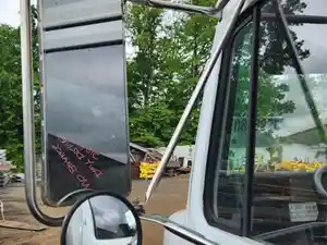 Used 1992 International 4600 Side View Mirror (Stock #P-80733)) Part Image