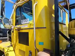 Used 1993 International F-5070 Cab (Stock #P-78660)) Part Image