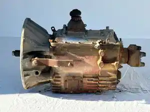 Used 1994 Eaton/Fuller FS6206A Transmission Assy (Stock #P-507360)) Part Image