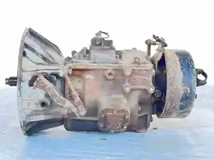 Core 1995 Eaton/Fuller FS5205A Transmission Core (Stock #P-501693)) Part Image