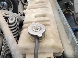 Used 1995 Ford F700 Radiator Overflow Bottle (Stock #P-109277)) Part Image