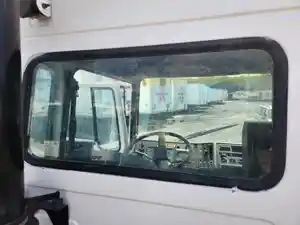 Used 1995 Volvo FE Back Window (Stock #P-506669)) Part Image