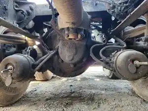 Used 1996 Eaton DS402 Complete Axle-Front Rear (Stock #P-112341)) Part Image