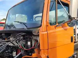 Used 1996 Freightliner FL70 Cab (Stock #P-111997)) Part Image