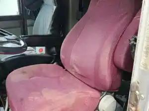 Used 1996 Kenworth T800 Seat (Stock #P-56913)) Part Image