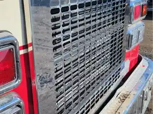 Used 1996 Spartan Metro Star Grille (Stock #P-105226)) Part Image