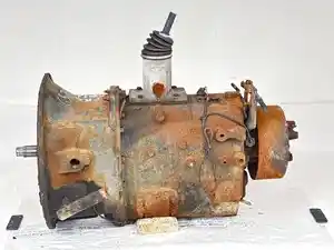 Used 1997 Spicer/TTC ES56-5A Transmission Assy (Stock #P-30423)) Part Image