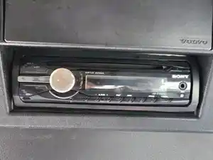 Used 1997 Volvo FE Radio (Stock #P-506500)) Part Image