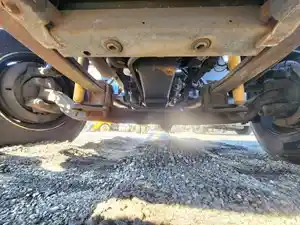 Used 1998 GMC T7500 Front Axle, Complete (Stock #P-506695)) Part Image