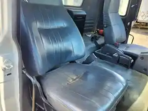Used 1998 GMC T7500 Seat (Stock #P-506783)) Part Image