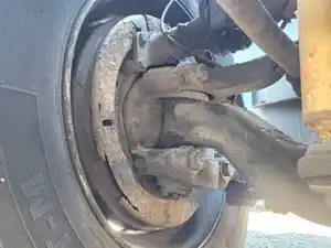Used 1998 GMC T7500 Spindle/Knuckle (Stock #P-506700)) Part Image